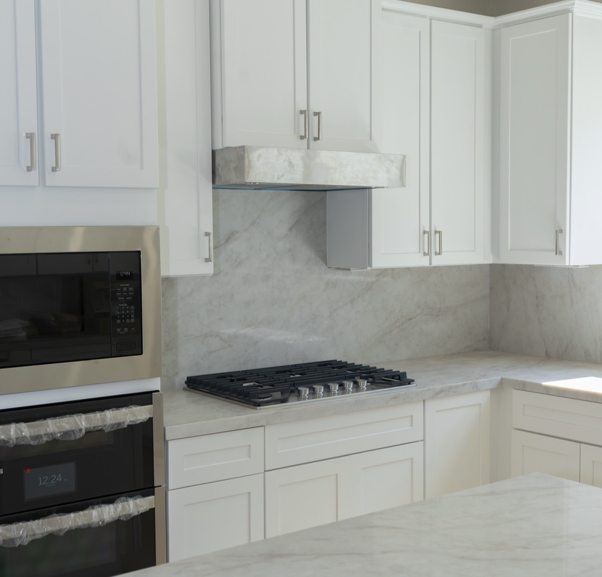 Contemporary Transitional Kitchen Remodel by Floors Mecca & Remodeling project photo